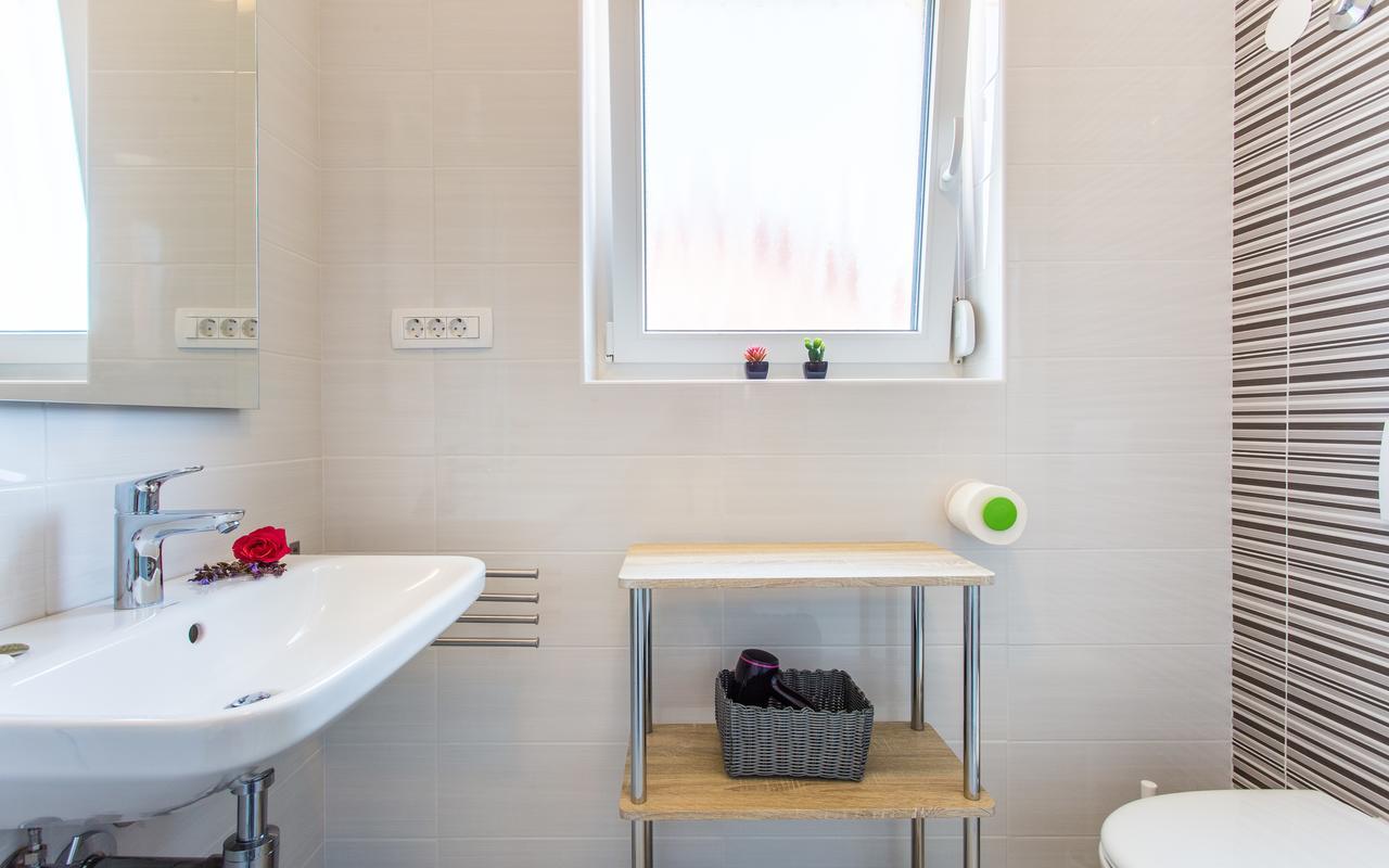 באסקה Apartments Viktorija 2 מראה חיצוני תמונה