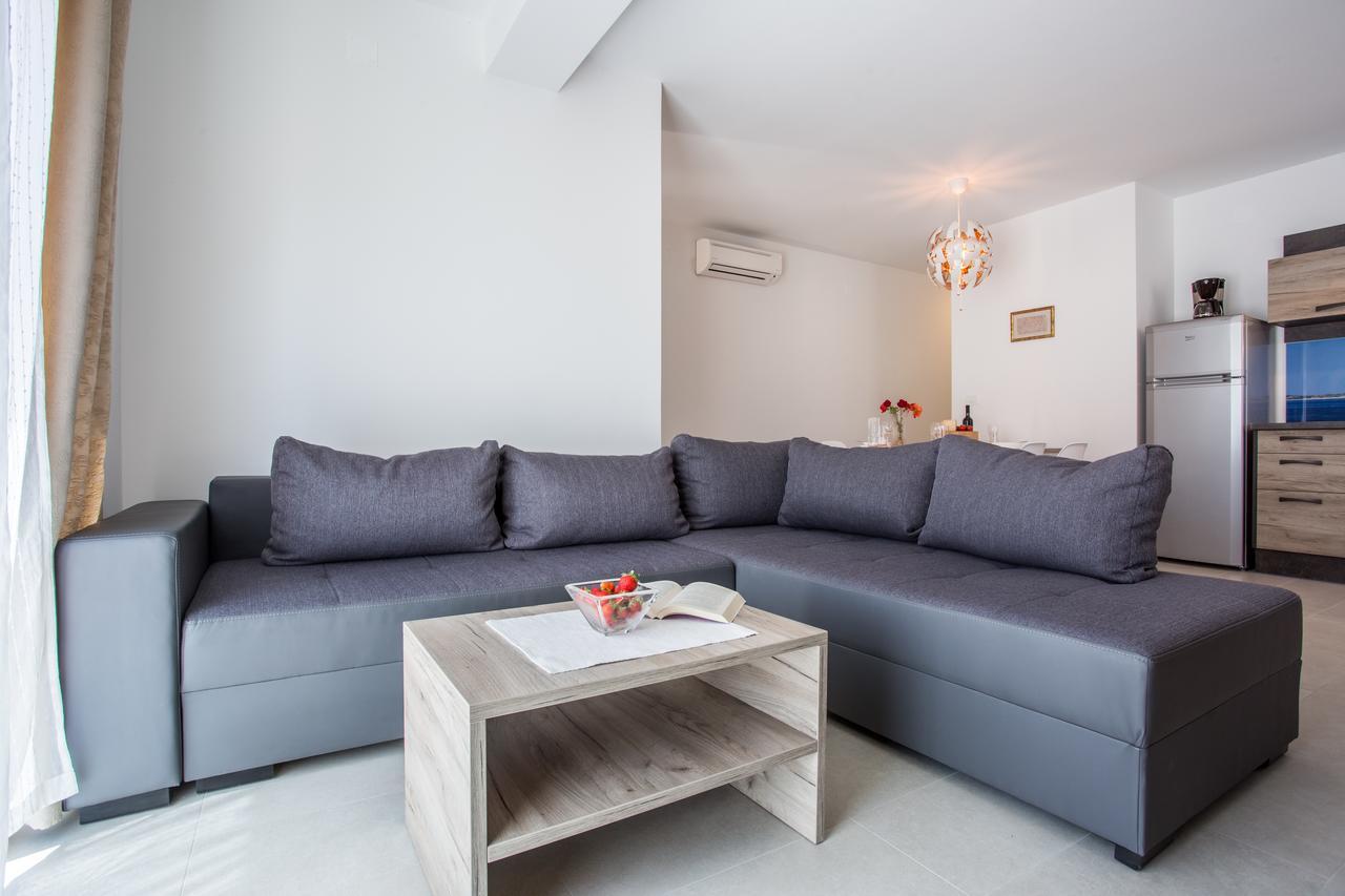 באסקה Apartments Viktorija 2 מראה חיצוני תמונה